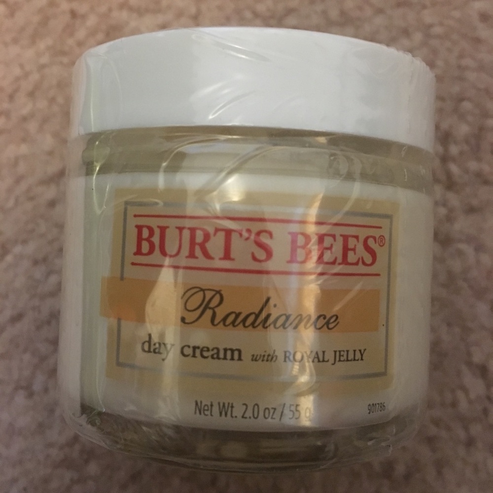 Burt’s Bees Radiance Day Cream